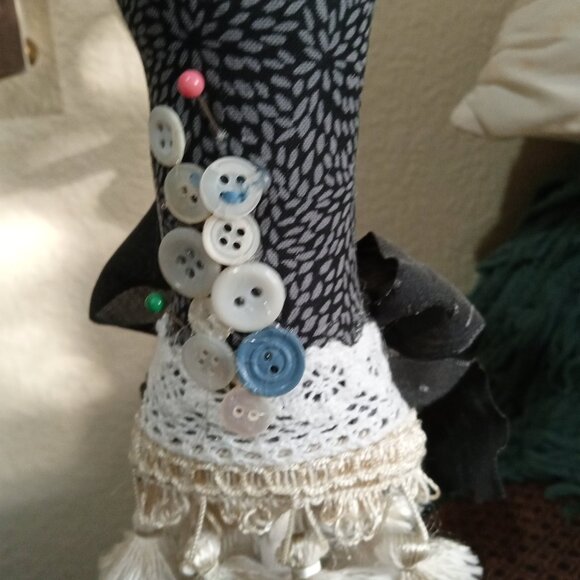 HANDMADE "MISS ANABELLE" - Picture 4 of 7